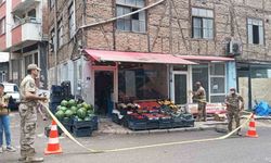 Eşi bıçaklayarak öldürdü, 1 kişiyi ağır yaralandı