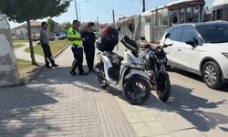 Eskişehir'de yaya geçidinde motosikletler çarpıştı