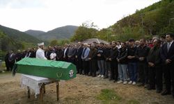 Gümüşhane'de öldürülen genç kadın son yolculuğuna uğurlandı