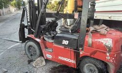 Kontrolden çıkan forklift yan yattı: 1 yaralı
