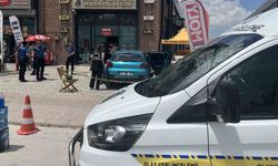 Konya'da kafe kurşunlayan şüpheli aracını bırakarak kaçtı