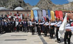 Tokat’ta Kültür Rüzgarı! "Yaşayan Miras Şöleni" Görkemli Kortejle Başladı