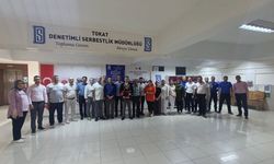 Tokat'ta Duygusal Veda! Kurum Müdürü Vedat Gülşen Yeni Görev Yerine Uğurlandı