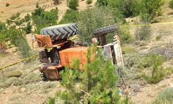 Karaman'da traktör devrildi: 1 ölü