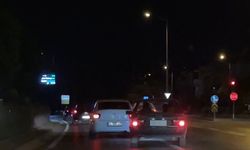 Makas atan sürücü hem yanındakileri hem trafiği tehlikeye attı