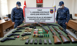 Niksar'da Ruhsatsız Silah Operasyonunda 8 Şüpheli Gözaltına Alındı