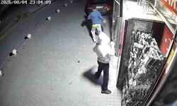 Ankara'da marketten içecek çalan çocuklar kamerada