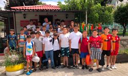 Yenimahalle çocukları aqua park havuzunda