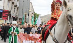 Tokat'ta Asırlık Gelenek Yeniden Canlandı! Minikler İçin Renkli Amin Alayı ve Bed-i Besmele Töreni