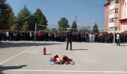 AFAD’dan lise öğrencilerine afet eğitimi