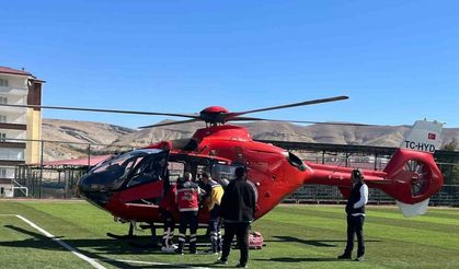 Beyin kanaması geçiren hastanın imdadına ambulans helikopter yetişti