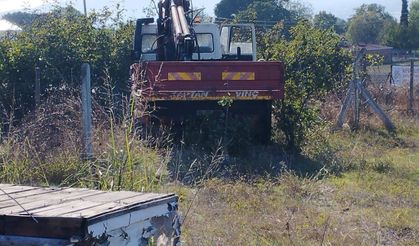 Freni patlayan vinç durmayınca araçtan atladılar: 1 ölü, 1 yaralı
