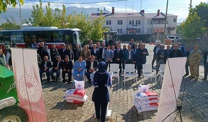 Güroymak’ta çiftçilere 60 ton ekmeklik buğday tohumu dağıtıldı