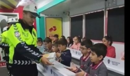 Hakkari polisi 784 öğrenciye eğitim verdi