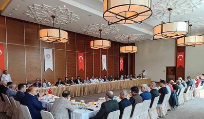 Mardin Valisi basın mensuplarıyla bir araya geldi