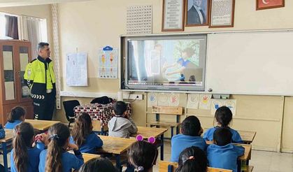 Tatvan’da “Trafik Kuralları ve Trafik Güvenliği” semineri düzenlendi