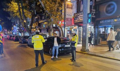 Yüksek sesle müzik dinleyen araçlar, cezadan kaçamadı