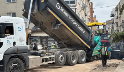 Balıkesir Büyükşehir'den Erdek'e özel mesai