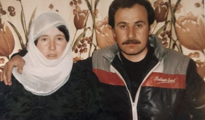 Aşkını taşlara kazıdı