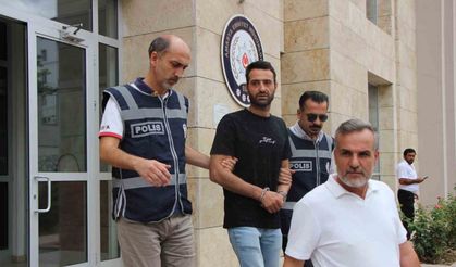 Amasya’da 19 yıl 11 ay hapis cezası ile aranan hükümlü, polise sokakta yakalandı