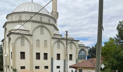 Cami kubbesinden düşen şahıs hayatını kaybetti