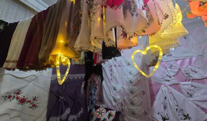 Tokat'ta Binbir Emeğin Sergisi! "Çeyiz Asma" Geleneği Yaşatılıyor