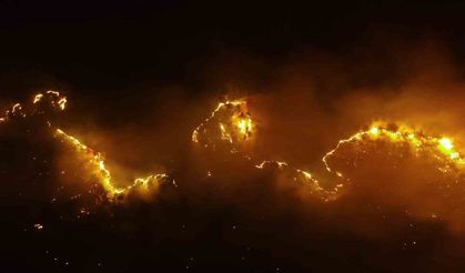 Kastamonu’da orman yangınları geceyi aydınlattı: Havadan görüntülendi