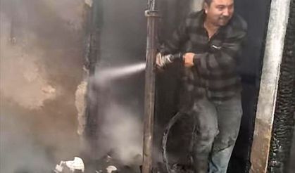 Giresun’da yıldırım düşmesi sonucu evde yangın çıktı, cami hasar gördü