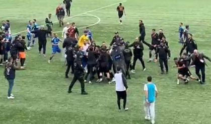 BAL Maçı Karıştı! Murgul’da Futbol Sahası Boks Ringine Döndü