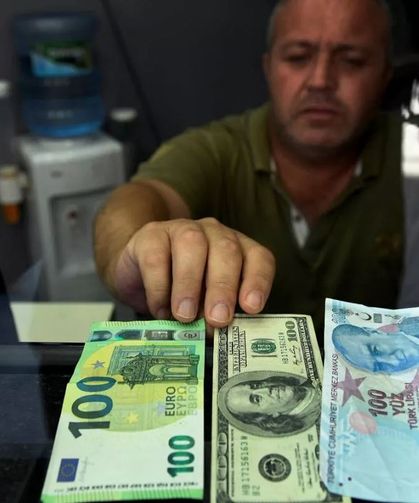 Türkiye'de faiz yükseliyor, dövizin ateşi düşmüyor