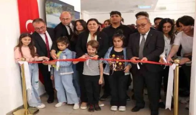 Başkan Çerçioğlu, "Atatürk ve Gençlik" sergisinin açılışı gerçekleştirdi