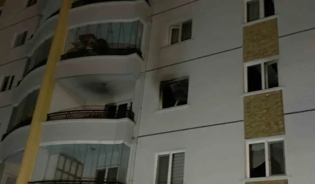 Başkentte apartmanda çıkan yangın paniğe neden oldu