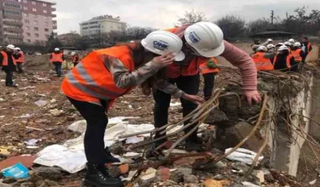 Mühendislik öğrencilerine deprem bölgesinde saha tecrübesi