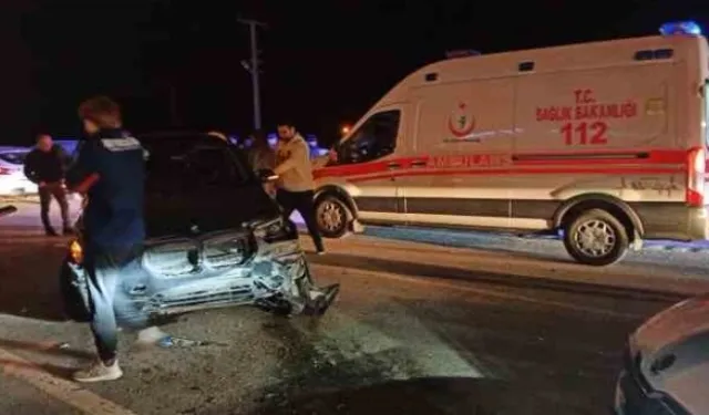 Sungurlu’da 3 araç birbirine girdi