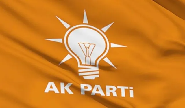 Uşak’ta AK Parti İlçe Başkanı yönetimiyle birlikte istifa etti