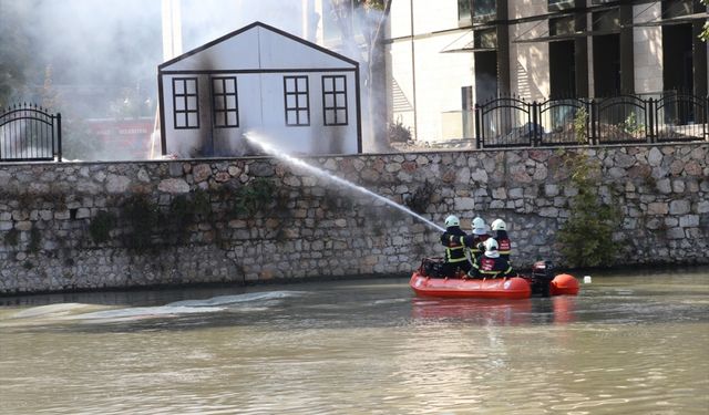 Amasya'da Yeşilırmak'ta boğulma ve yangın tatbikatı yapıldı