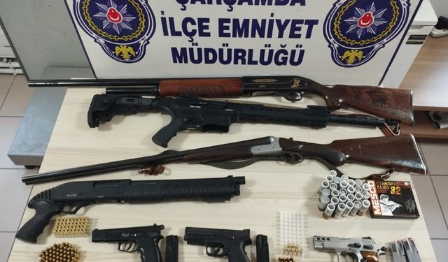 Samsun'da silahla havaya ateş açarak sosyal medyada paylaşan 4 zanlı yakalandı