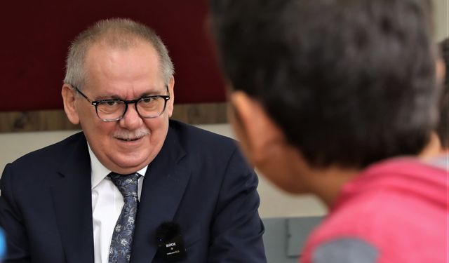 İhtiyaç sahibi öğrencilere 2,2 milyon lira nakdi destek