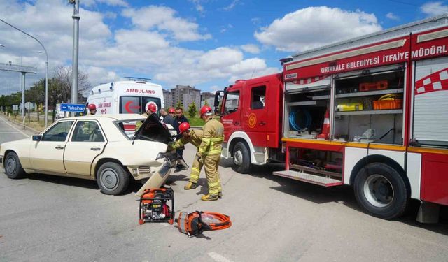 Kırıkkale’de tır ile otomobil çarpıştı: 2 yaralı