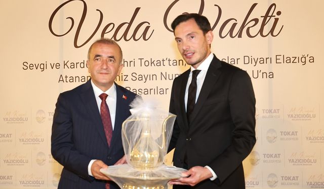 Vali Hatipoğlu "Veda vakti" programı ile uğurlandı