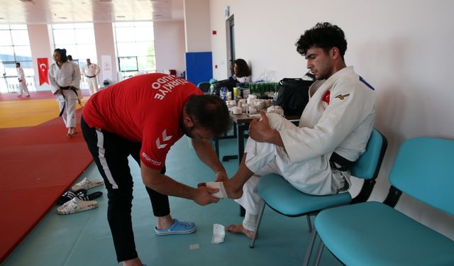 Olimpiyat yolunda Judo Milli Takımı'nın sağlığı onlara emanet