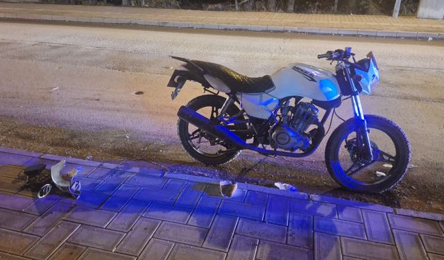 Samsun'da otomobille çarpışan motosikletin sürücüsü yaralandı