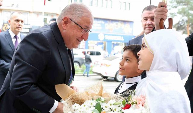 Bakan Güler Bayburt ziyaretinde