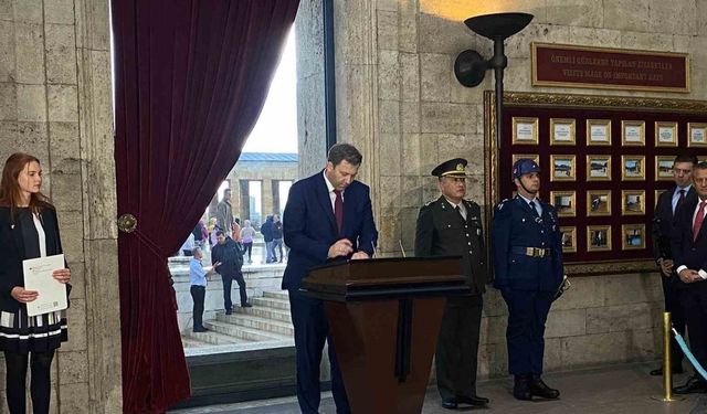 CHP lideri Özel ve SPD Eş Genel Başkanı Lars Klingbeil’den Anıtkabir’e ziyaret