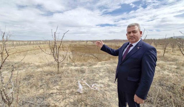 Karaman’da 2 yıl önce oluşan obruğun çevresi ve derinliği iki katına çıktı