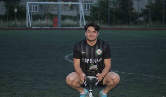 Kocasinan Yemlihaspor’da 8 imza birden