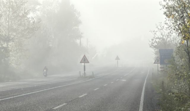 Bolu, Düzce ve Bartın'da sis görüş mesafesini düşürdü