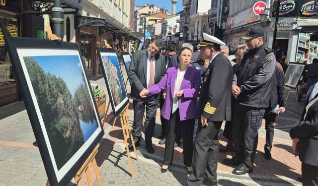 Fotoğraf sergisinde Vali Arslan’a yanardağ sürprizi