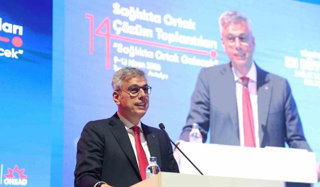 Sağlık Bakanı Memişoğlu: "Tek amacımız var öncelikli olarak, o da insanlara hizmet etmek"