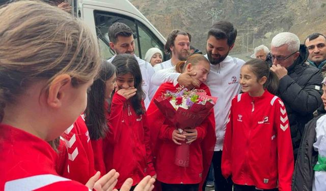 Türkiye şampiyonu Şeyma Keskin’e memleketinde coşkulu karşılama